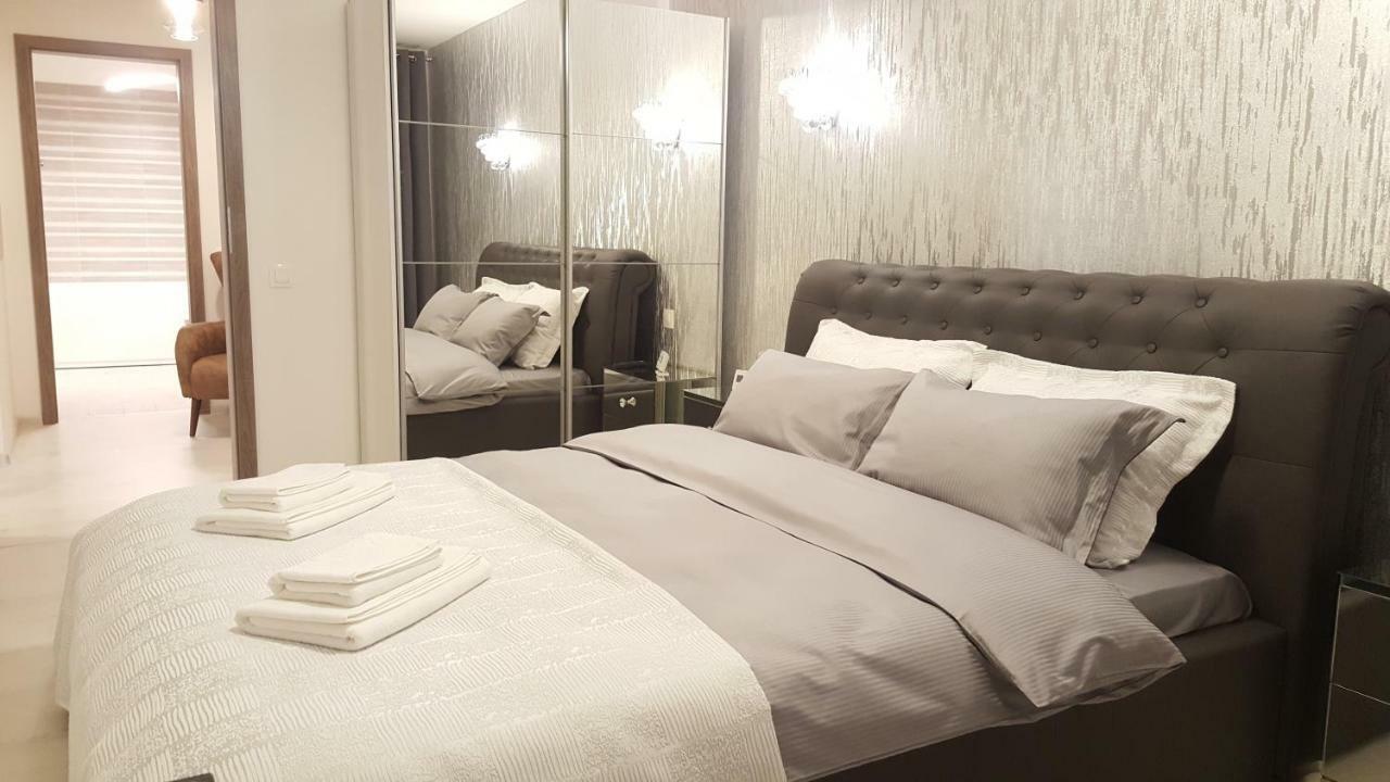 Apartment Alonisos Lux ブラショフ エクステリア 写真