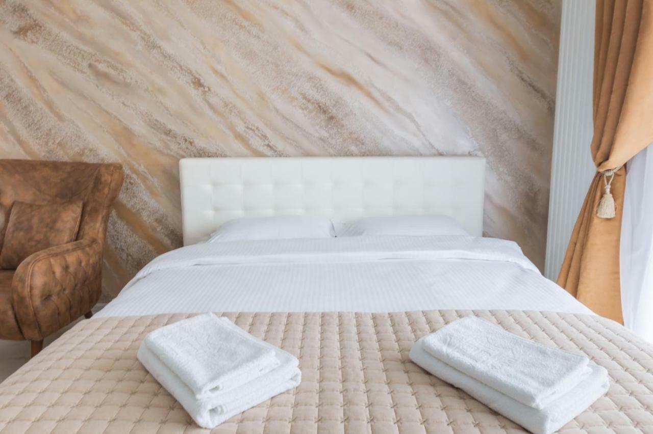 Apartment Alonisos Lux ブラショフ エクステリア 写真